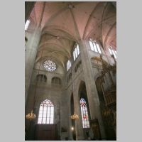 Cathédrale Sainte-Marie d'Auch, photo Poudou99, Wikipedia, Vue du bras Nord du transept.jpg